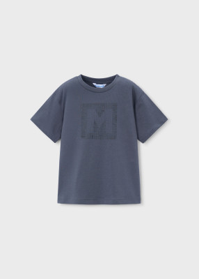 Футболка с буквой 